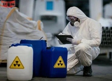 Recolección técnica de materiales químicos mediante la gestión de residuos peligrosos en Bogotá para industrias.