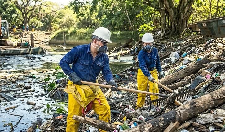 Gestión de residuos industriales en Teusaquillo.