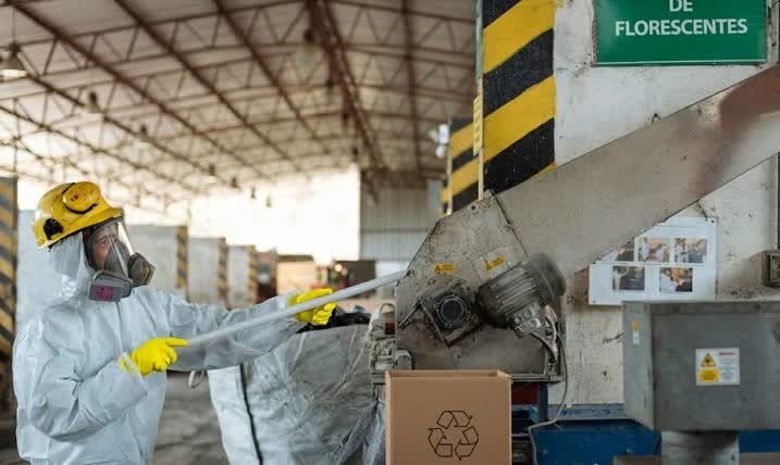 gestión de residuos industriales en cota manejo sustancias peligrosas